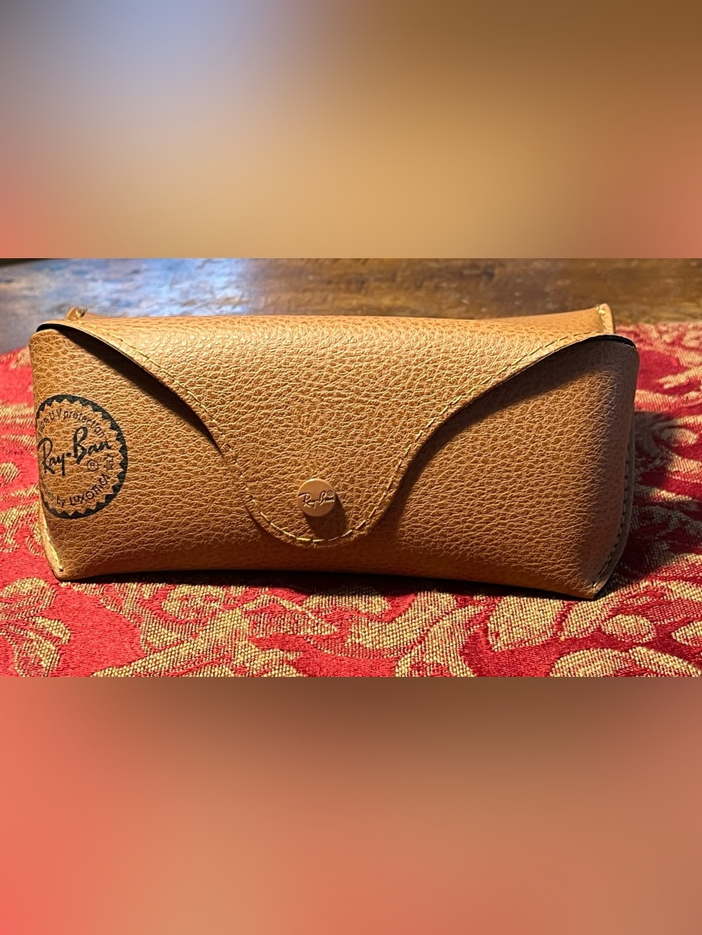 Ray-Ban Tan Leather Sunglasses Case New w Snap Closure Felt Interior